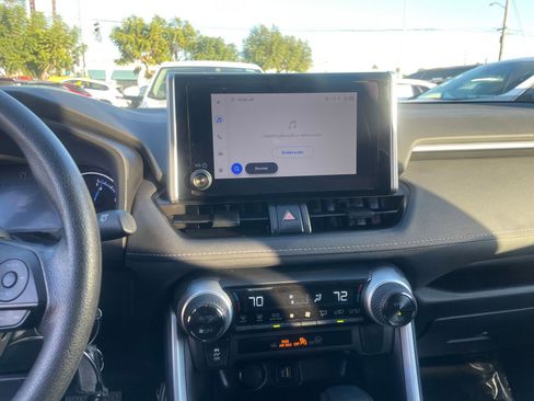 Used 2025 Toyota RAV4 LE image 18