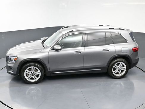 Used 2022 Mercedes-Benz GLB 250 w/ Premium Package Lite image 54