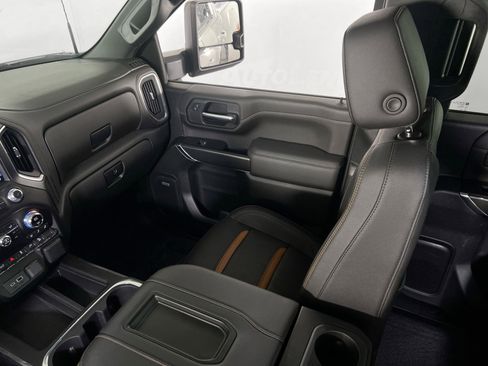 Used 2022 GMC Sierra 2500 AT4 w/ AT4 Premium Plus Package image 24