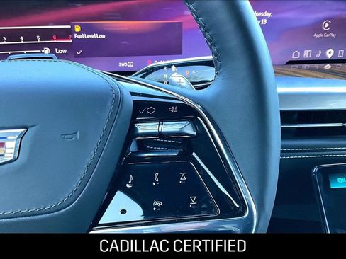 Used 2025 Cadillac Escalade Sport Platinum w/ LPO, ONYX Package AWD/4WD image 23