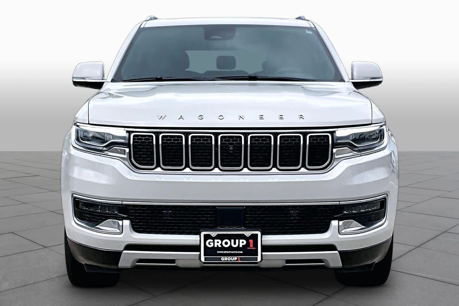 Used 2022 Jeep Wagoneer Series II w/ Convenience Group I AWD/4WD image 4