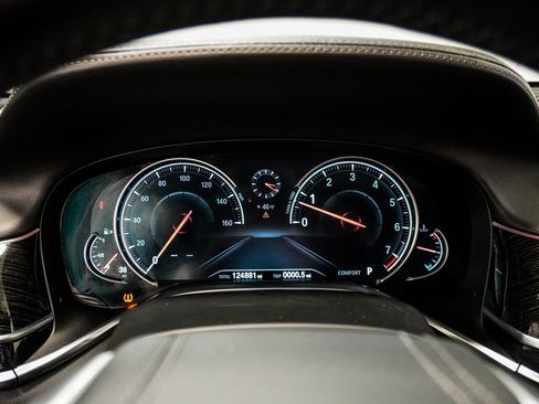 Used 2016 BMW 750i xDrive image 36