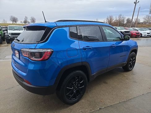 New 2026 Jeep Compass Latitude AWD/4WD image 11