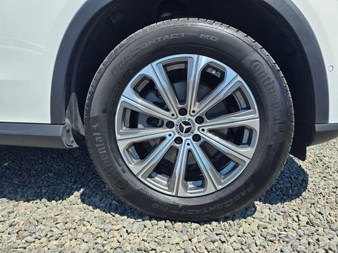 Used 2026 Mercedes-Benz GLC 300 4MATIC image 9