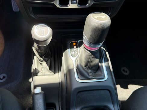 Used 2021 Jeep Wrangler Unlimited Sport AWD/4WD image 24