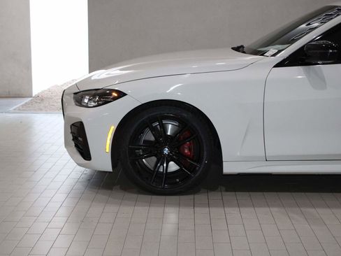 Certified 2022 BMW 430i Coupe w/ M Sport Package RWD image 4