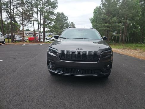 Used 2023 Jeep Cherokee Altitude Lux AWD/4WD image 2