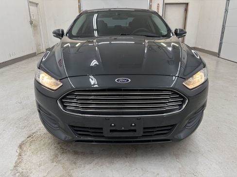 Used 2016 Ford Fusion SE FWD image 6