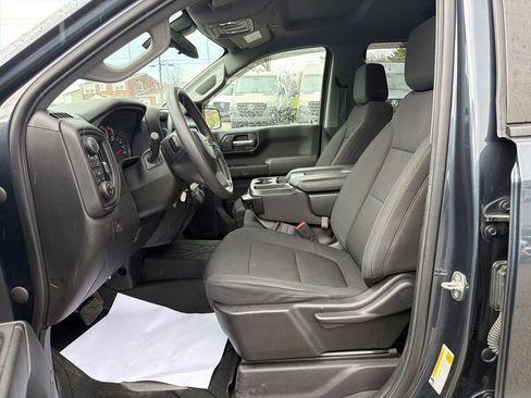 Used 2022 Chevrolet Silverado 1500 Custom w/ Safety Confidence Package AWD/4WD image 17