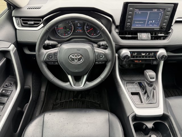 Certified 2020 Toyota RAV4 XLE Premium FWD image 11