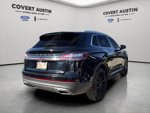 Certified 2022 Lincoln Nautilus Reserve image 5