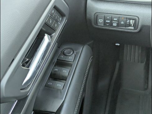 New 2027 GMC Terrain Elevation w/ Elevation Premium Package AWD/4WD image 20