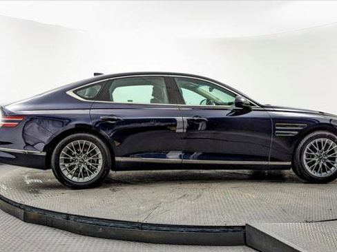 Used 2023 Genesis G80 2.5T image 9