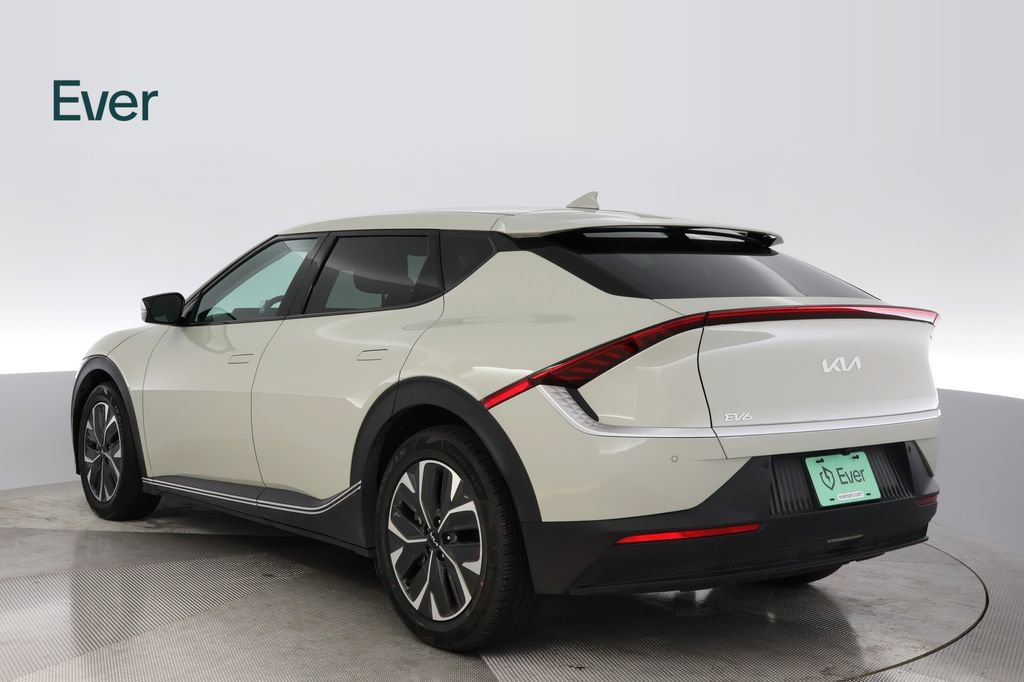 Used 2024 Kia EV6 Light AWD/4WD image 17