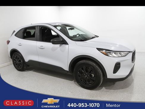 Used 2025 Ford Escape Active image 1