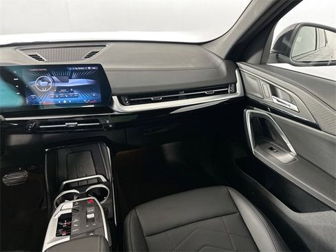 Used 2025 BMW X2 xDrive28i image 27