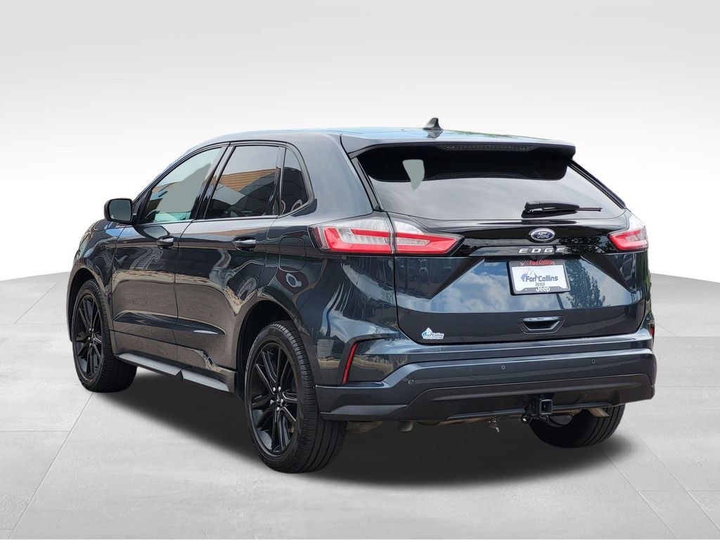 Used 2024 Ford Edge ST-Line w/ Class II Trailer Tow Package AWD/4WD image 9