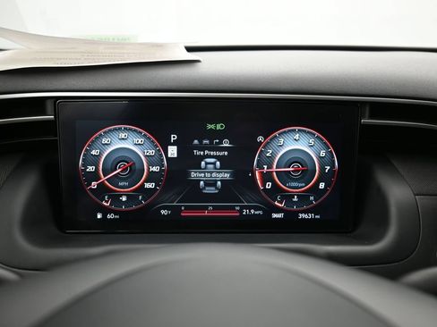 Used 2024 Hyundai Tucson Limited AWD/4WD image 14