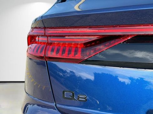 Used 2022 Audi Q8 Premium Plus AWD/4WD image 10