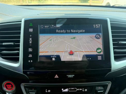 Used 2016 Honda Pilot Elite image 39