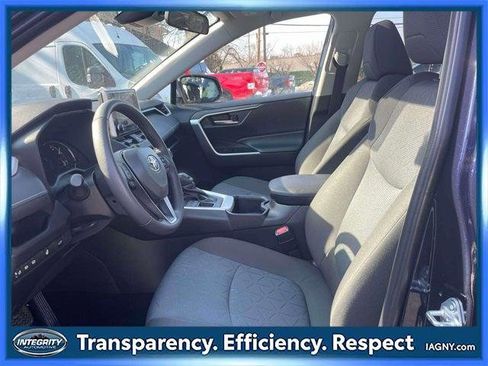 Certified 2025 Toyota RAV4 XLE w/ Convenience Package image 15