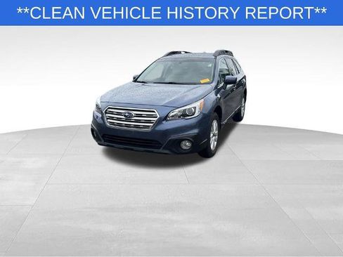 Used 2017 Subaru Outback 2.5i Premium AWD/4WD image 3