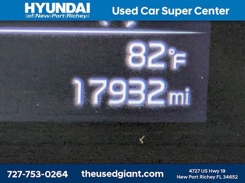 Used 2025 Kia Sportage EX image 36