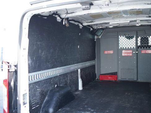 Used 2021 Ford Transit 250 Low Roof RWD image 11