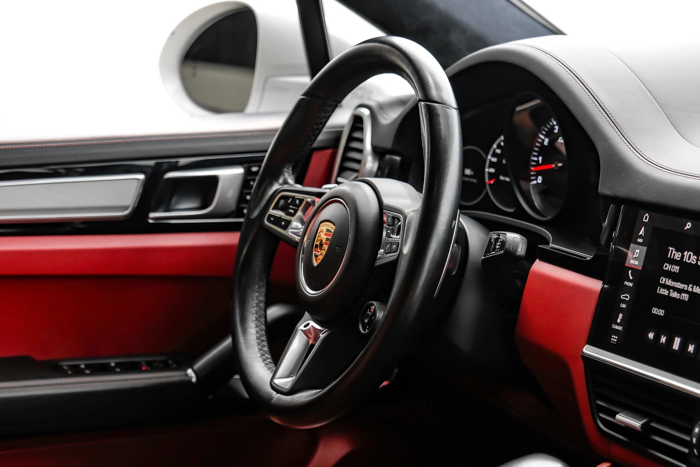 Used 2021 Porsche Cayenne Turbo AWD/4WD image 10