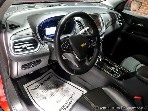 Used 2023 Chevrolet Equinox Premier image 15