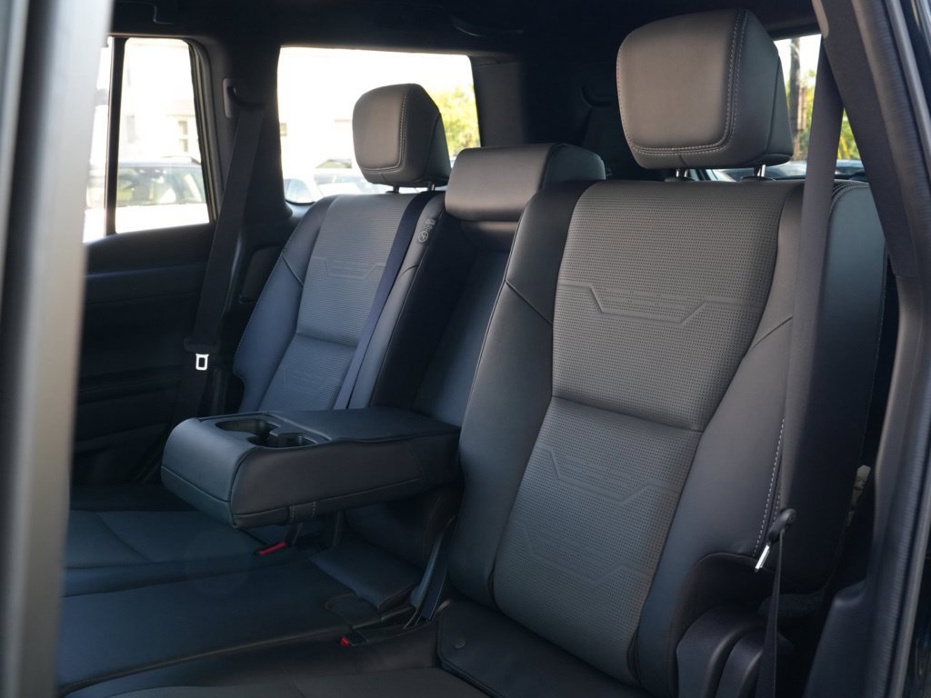 Used 2025 Lexus GX 550 w/ Accessory Package (2T) AWD/4WD image 27