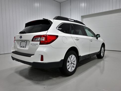 Used 2017 Subaru Outback 2.5i Premium AWD/4WD image 29