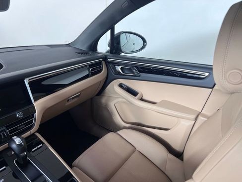 Certified 2023 Porsche Macan Turbo AWD/4WD image 23