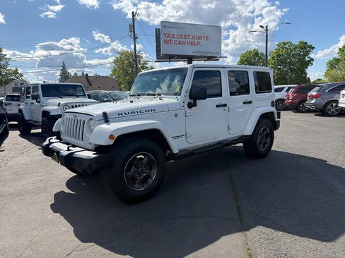 Used 2017 Jeep Wrangler Unlimited Rubicon w/ Dual Top Group AWD/4WD image 2