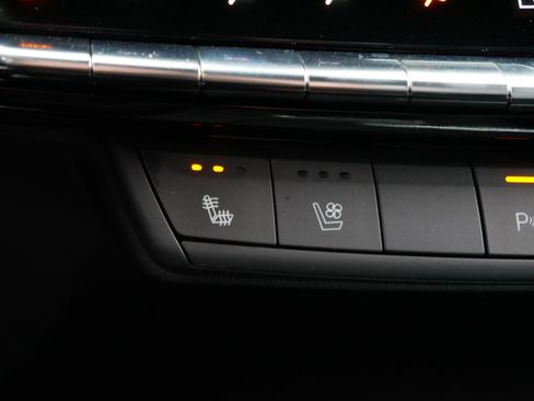 Certified 2024 Cadillac XT4 Sport AWD/4WD image 30