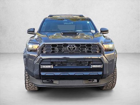 Used 2025 Toyota 4Runner TRD Sport AWD/4WD image 2