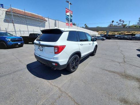 Used 2021 Honda Passport Sport image 8