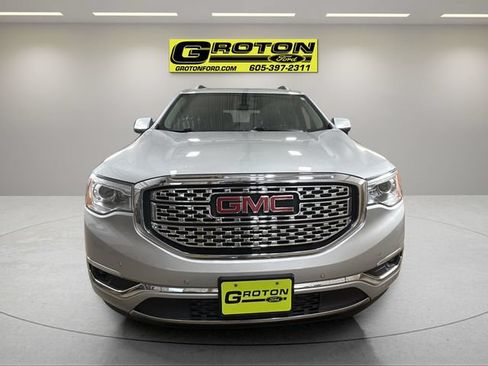 Used 2019 GMC Acadia Denali w/ Technology Package AWD/4WD image 8