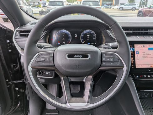 New 2026 Jeep Grand Cherokee 4WD image 22