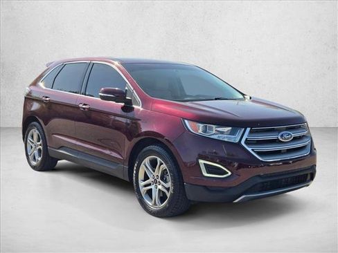 Used 2017 Ford Edge Titanium w/ Technology Package FWD image 3