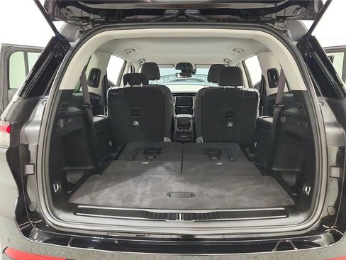 Used 2023 Jeep Grand Cherokee L Laredo image 22