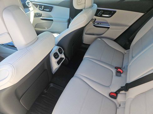New 2026 Mercedes-Benz GLC 300 image 23