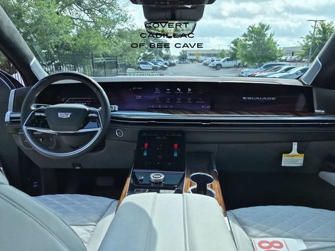 New 2026 Cadillac Escalade Platinum Sport w/ LPO, ONYX Package image 34