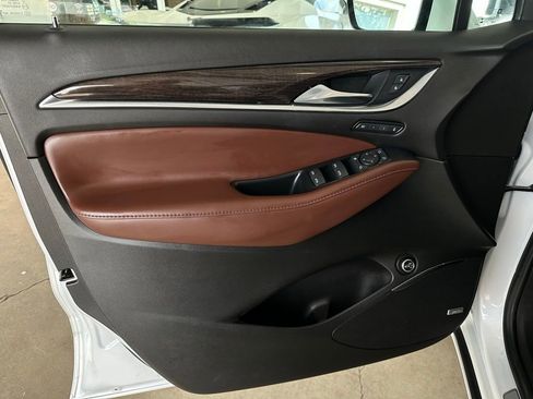 Used 2021 Buick Enclave Avenir w/ Avenir Technology Package image 12