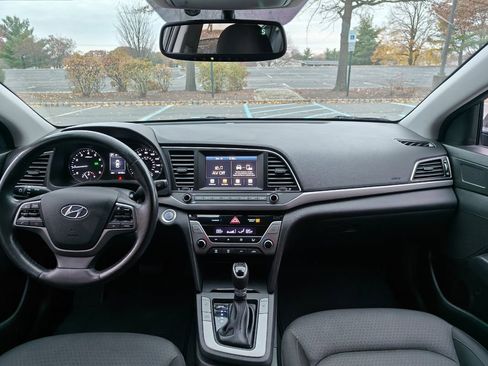 Used 2017 Hyundai Elantra Value Edition FWD image 23
