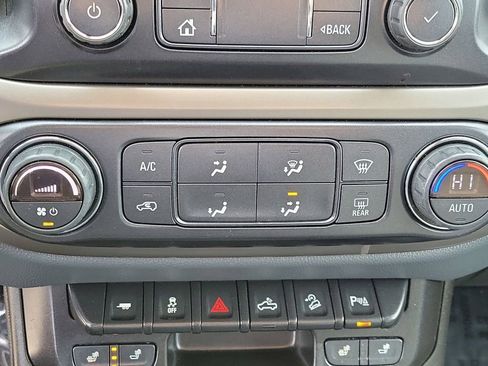 Used 2021 Chevrolet Colorado Z71 image 29