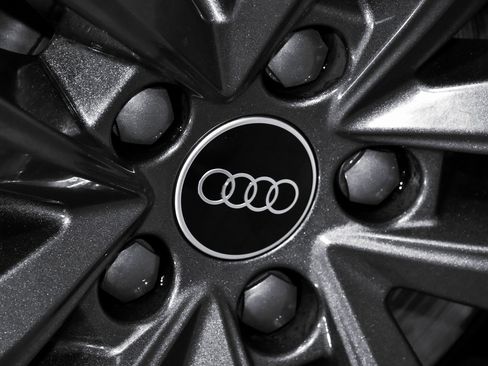 Used 2025 Audi Q8 Premium w/ Black Optic Package image 85