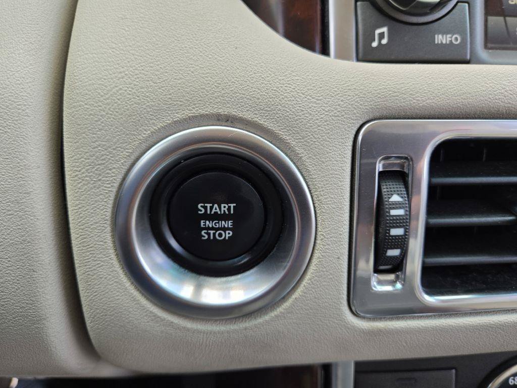 Used 2012 Land Rover Range Rover HSE LUX AWD/4WD image 29