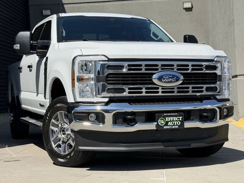 Used 2025 Ford F350 XLT w/ FX4 Off-Road Package AWD/4WD image 5