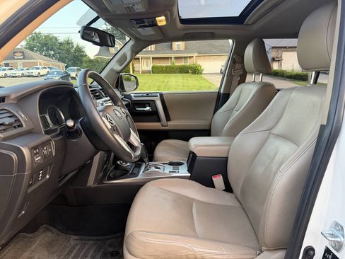 Used 2014 Toyota 4Runner Limited AWD/4WD image 15